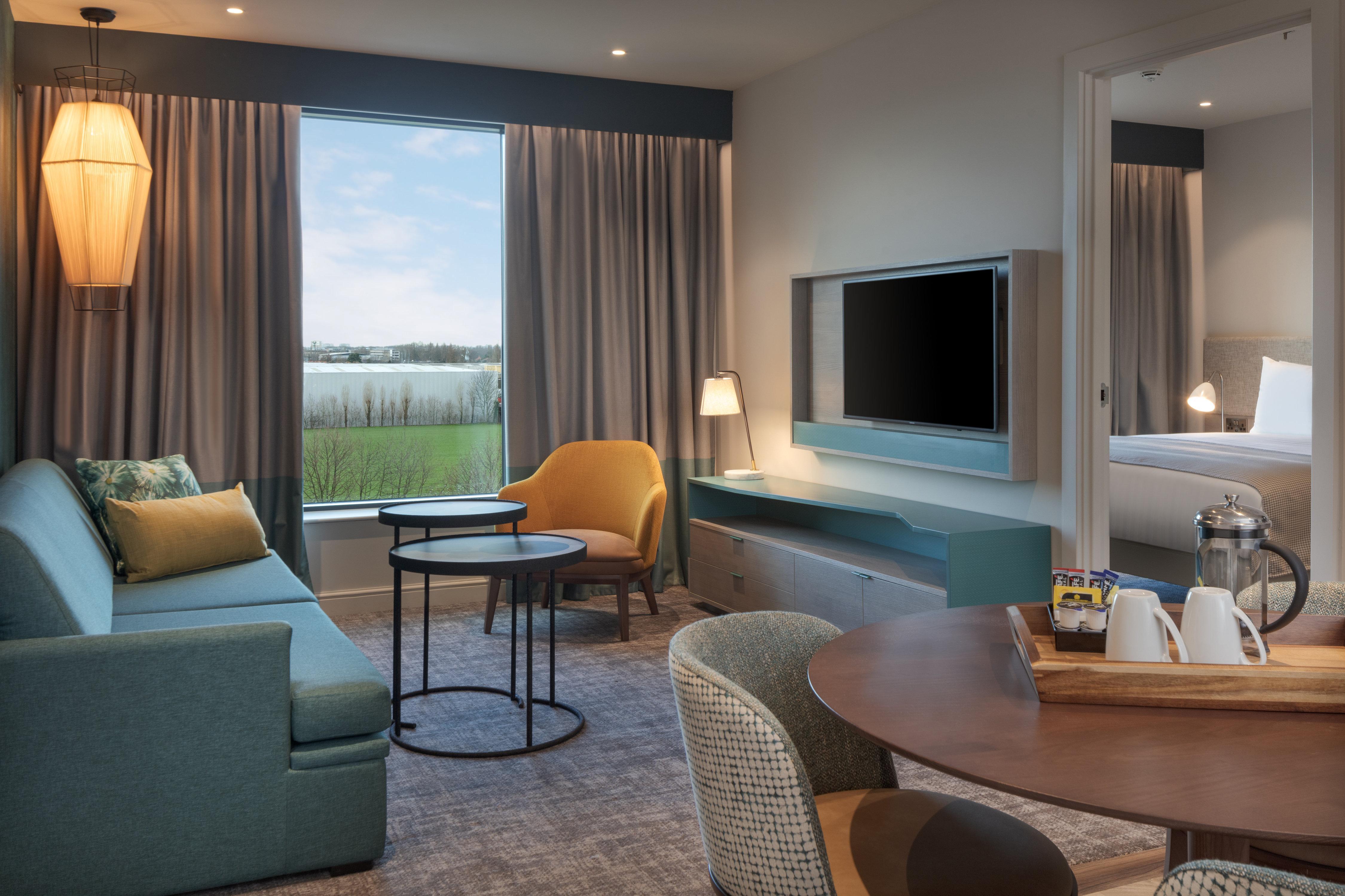 Staybridge Suites London Heathrow - Bath Road, An Ihg Aparthotel Hillingdon Exterior foto